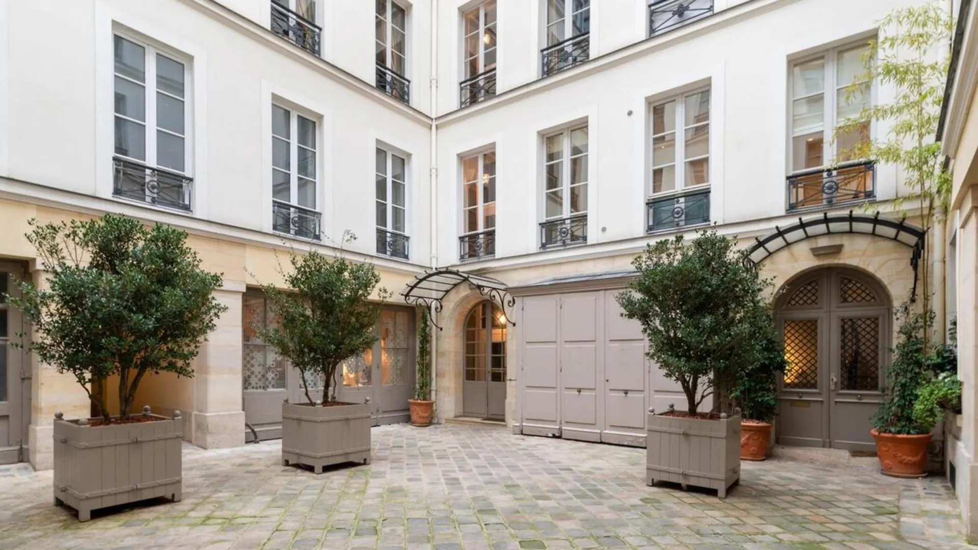 New Captivating Apartment - Saint-Germain-Des-Pres Paris